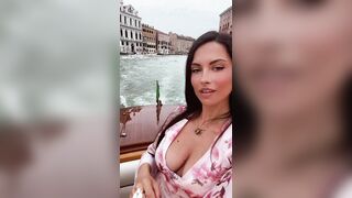 Denise Rossi Ex On The Beach Scollatura Hot A Venezia Itpornit