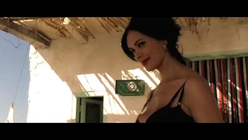 Hot Movie Of Maria Grazia - Maria Grazia Cucinotta - Scene hot dal film Uranya | ItPornIt