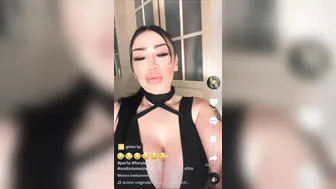 Barby mora Tiktok video porno su ItPornIt 