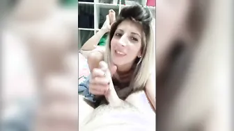 Valeria si affoga video porno su ItPornIt 