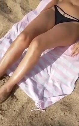 Moglie In Topless In Spiaggia Itpornit
